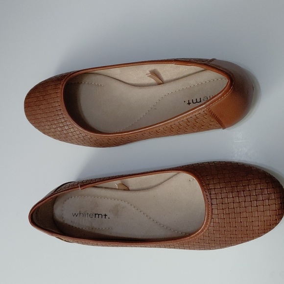 WHITE MOUNTAIN Women's Sandie Brown Ballet Flats Size 8.5 - Picture 2 of 8